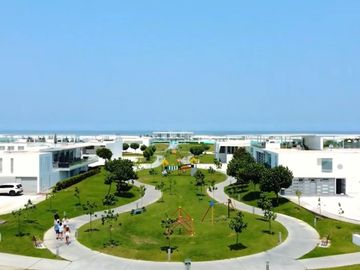 VENDO terreno de 300 m2 en La Jolla, Asia