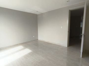 En venta de estreno , tu oportunidad, llama.