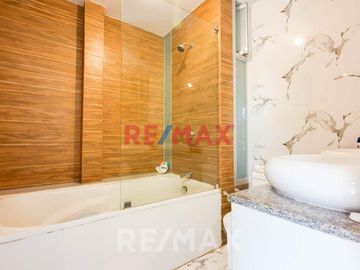 EN VENTA FUNCIONAL FLAT EN SURCO