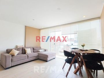 EN VENTA FUNCIONAL FLAT EN SURCO