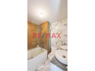 EN VENTA FUNCIONAL FLAT EN SURCO