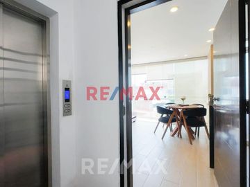 EN VENTA FUNCIONAL FLAT EN SURCO