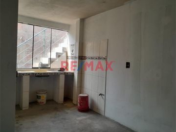 Vendo Casa De Dos Pisos San Antonio De Jicamarca