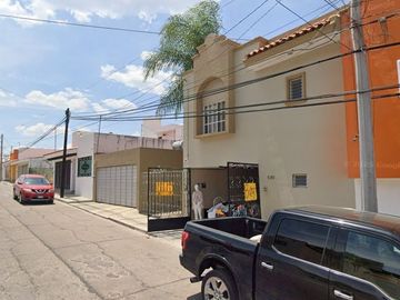 CASA EN VENTA EN PEÑA, LA PIEDAD DE CABADAS, MICHOACÁN