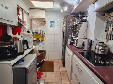 ¡gran Oportunidad! Hermosa Casa De 2 Pisos En Venta En Macul