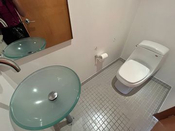 Departamento en renta en Edificio H2O con vista hacia La Mexicana