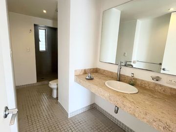 Departamento en renta en Edificio H2O con vista hacia La Mexicana