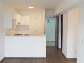 Vendo Departamento 2 dormitorios Lince limite con San Isidro Cerca a Wong