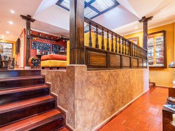 Lujosa villa en venta con 2.875m2T sector Santa María de Sayausí