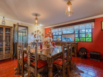 Lujosa villa en venta con 2.875m2T sector Santa María de Sayausí