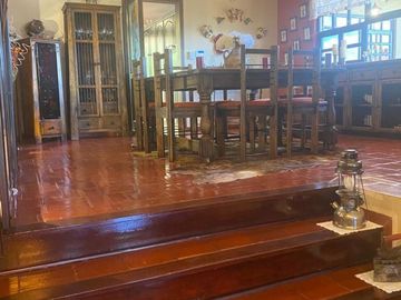 Lujosa villa en venta con 2.875m2T sector Santa María de Sayausí
