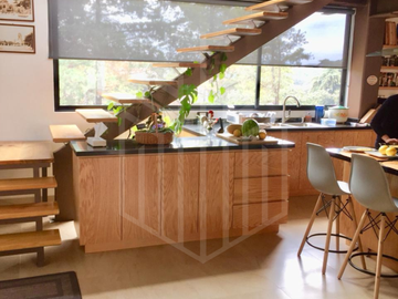 HERMOSA CASA EN CHILUCA.