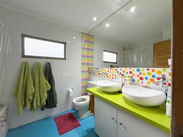Exclusiva Casa En Lonco, Sector Punta Del Este