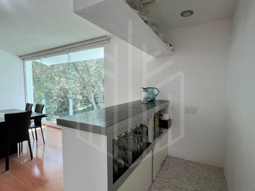 HERMOSA CASA CON JARDÍN DE ENSUEÑO EN VENTA EN CHILUCA.