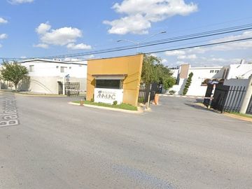 Casa en venta en San Nicolás de los Garza, Nuevo León. mm