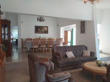 VENTA DE CASA EN UN NIVEL EN VISTA HERMOSA 