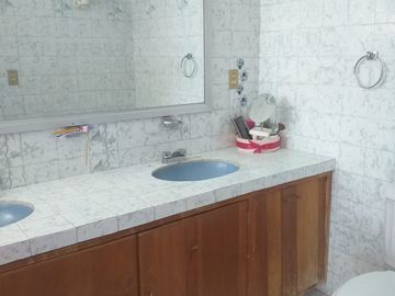 VENTA DE CASA EN UN NIVEL EN VISTA HERMOSA 