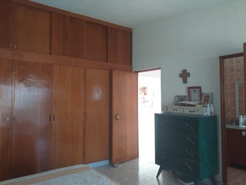VENTA DE CASA EN UN NIVEL EN VISTA HERMOSA 