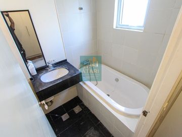 Elegant 3BR Condo at Sedona Parc – Spacious Corner Unit with Balcony