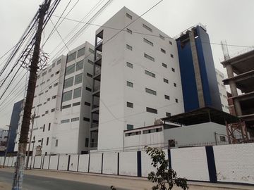 TERRENO-ESQUINA 1,427m2 - LOS CIRUELOS - S.J.L.