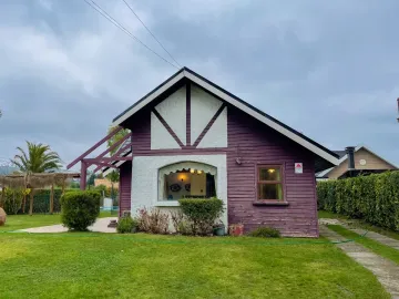 Hermosa Casa En Pingueral