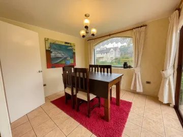 Hermosa Casa En Pingueral