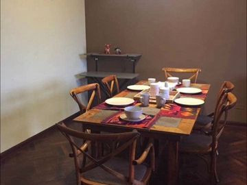 Lindo departamento con excelente vista ala plaza mayor de lima en edificio Pizarro