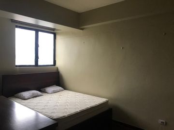Lindo departamento con excelente vista ala plaza mayor de lima en edificio Pizarro