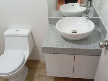 Vendo Departamento 1 dormitorio en Lince vista a la calle