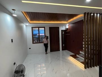 2 Storey 4 Bedroom Duplex with 1 Car Garage For Sale at Meycauayan Bulacan