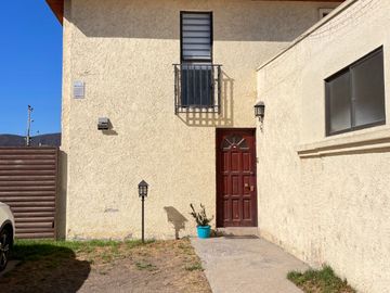VENTA Amplia Casa en Av. Guillermo Ulriksen/Colegio Trinity, LA SERENA