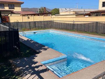 VENTA Amplia Casa en Av. Guillermo Ulriksen/Colegio Trinity, LA SERENA