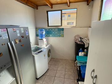 VENTA Amplia Casa en Av. Guillermo Ulriksen/Colegio Trinity, LA SERENA