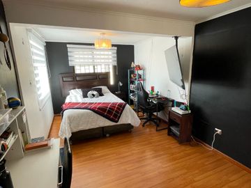 VENTA Amplia Casa en Av. Guillermo Ulriksen/Colegio Trinity, LA SERENA