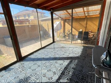 VENTA Amplia Casa en Av. Guillermo Ulriksen/Colegio Trinity, LA SERENA