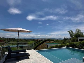 SE VENDE CASA CAMPESTRE AMOBLADA - VIA QUIMBAYA