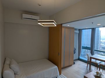 FOR SALE: 1br unit One Uptown Residences AIRBNB READY