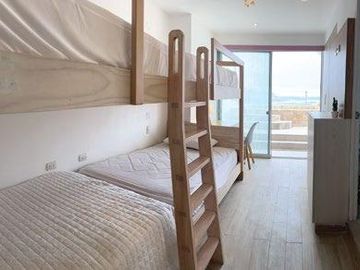 Venta Duplex Playa El Silencio Primera Fila Frente Al Mar, Punta Hermosa Con 2 Estacionamientos