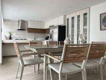 Venta Duplex Playa El Silencio Primera Fila Frente Al Mar, Punta Hermosa Con 2 Estacionamientos
