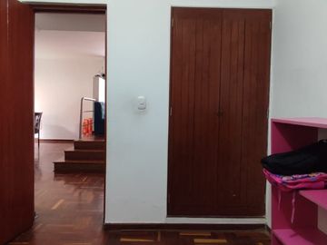 Dpto. 1er. piso La Molina $ 125,000 negociables