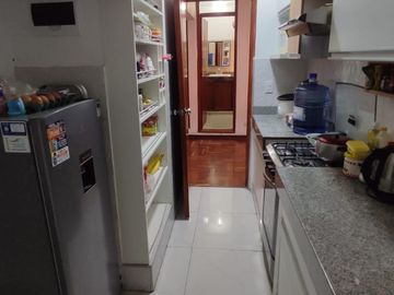 Dpto. 1er. piso La Molina $ 125,000 negociables