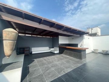 Venta de Amplio Dúplex de 3 Dormitorios con 2 Terrazas en Reynaldo de Vivanco, Chacarilla