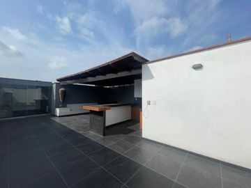 Venta de Amplio Dúplex de 3 Dormitorios con 2 Terrazas en Reynaldo de Vivanco, Chacarilla