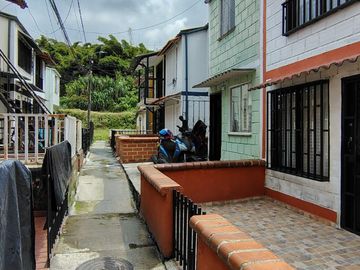 Venta Casa Duplex Sector Campestre B Dosquebradas.
