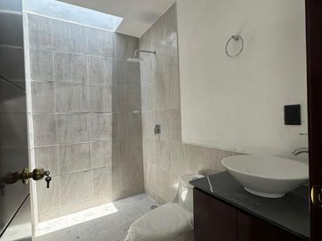 MODERNA CASA EN VENTA ZONA: ATLAHAPA
