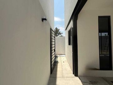 MODERNA CASA EN VENTA ZONA: ATLAHAPA