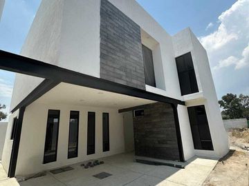 MODERNA CASA EN VENTA ZONA: ATLAHAPA