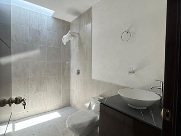 MODERNA CASA EN VENTA ZONA: ATLAHAPA