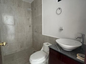 MODERNA CASA EN VENTA ZONA: ATLAHAPA