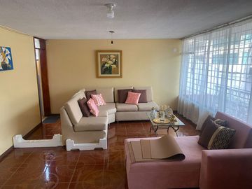 Excelente venta Casa rentera 470m2 Ibarra